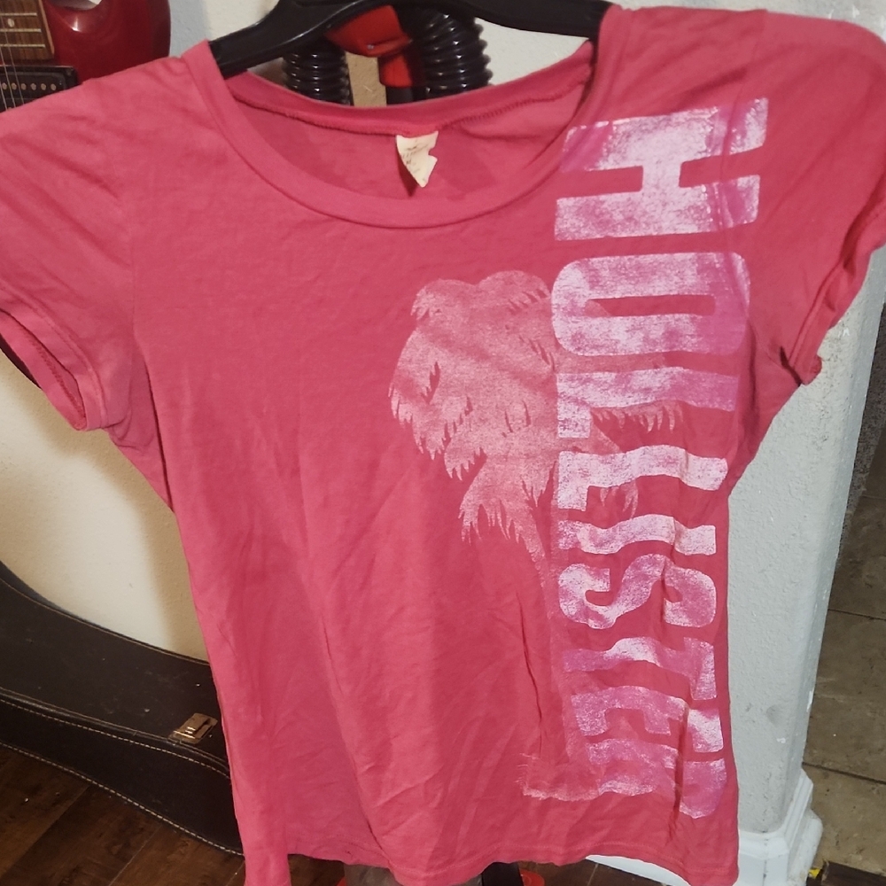 Hollister Coral Graphic Tee